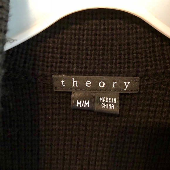 ❤️THEORY black sweater/jacket in new condition! - Picture 3 of 9